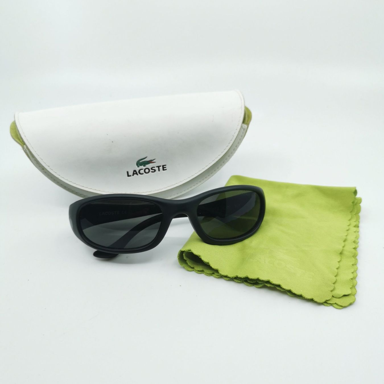Occhiali & Lenti: Lunettes de soleil Lacoste avec Etui Vintage – Usato da Lutry venduto da Brocantosaurus