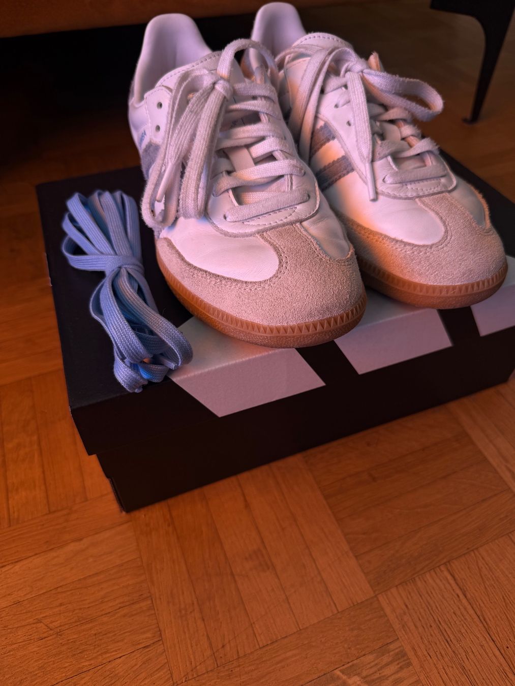 Adidas Scarpe da uomo: Adidas Samba Schuhe g.38 2/3 – Usato da Zürich venduto da BettyBetson 1