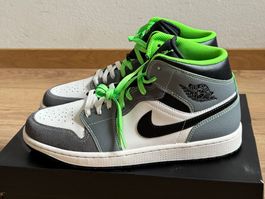 Nike Air Jordan 1 Mid Sneakers. Neu. Originalverpackung