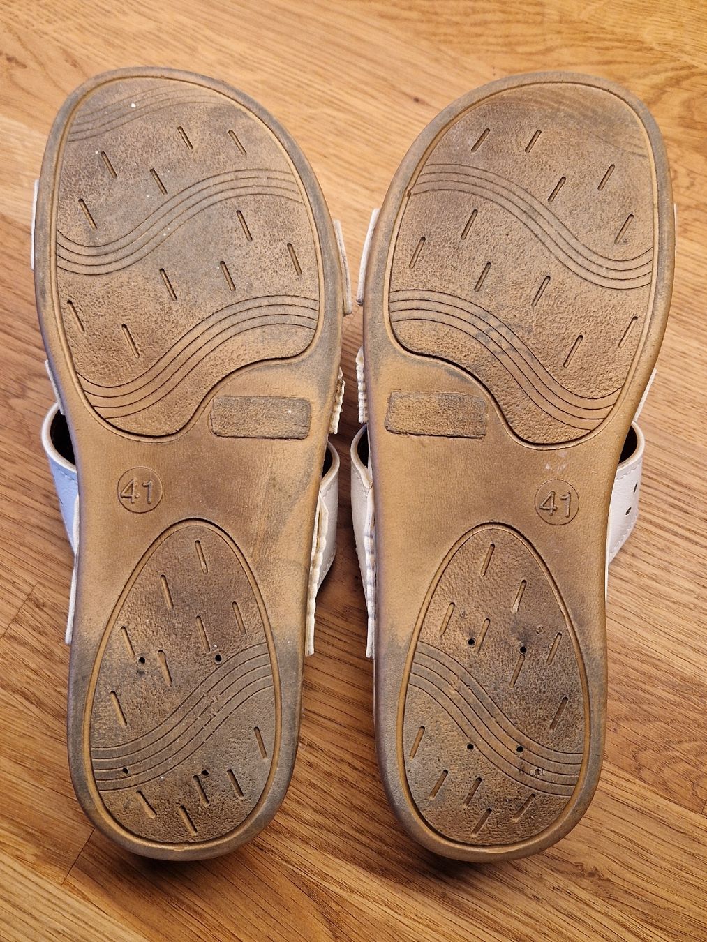 Scarpe da donna: Hausschuh Easy Street, 41 – Usato da Kulmerau venduto da Doene7 2