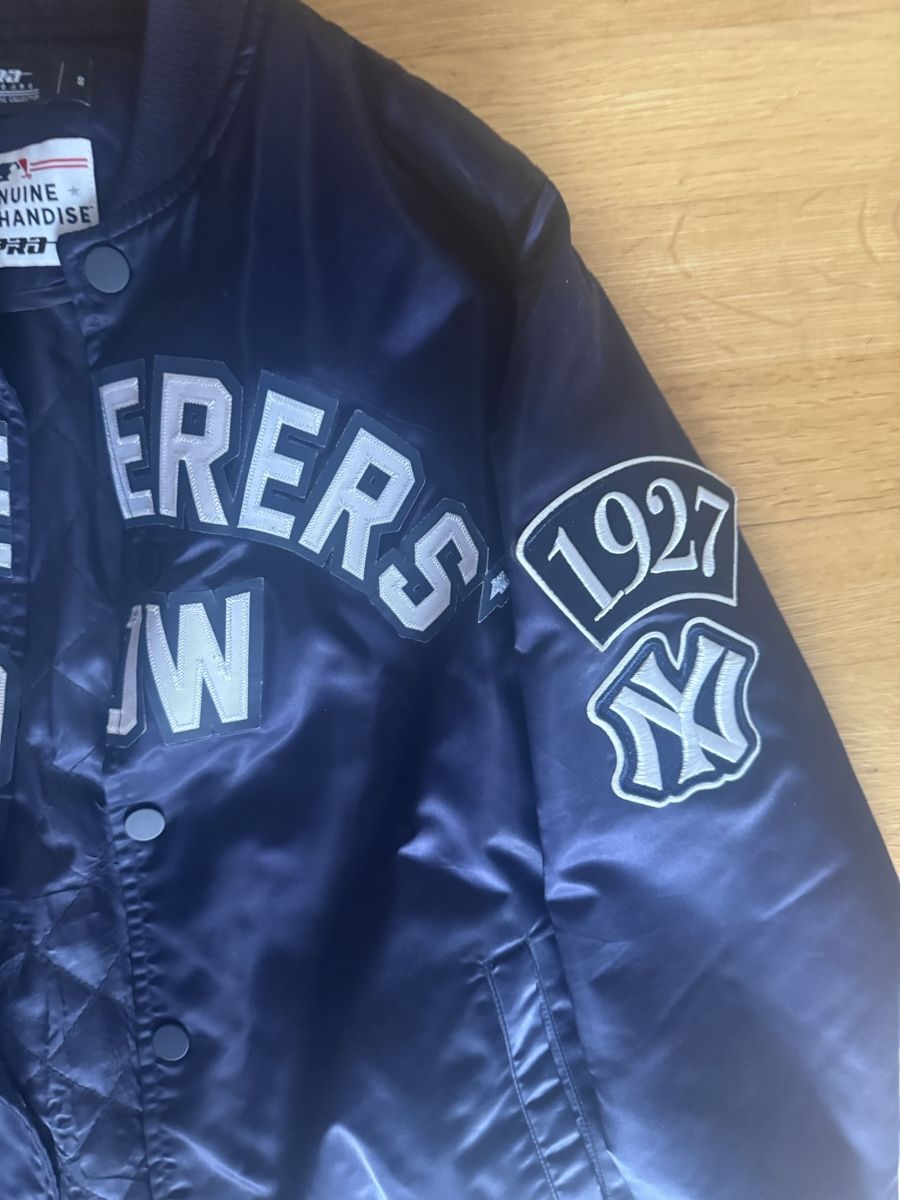 Jacken: MLB New York Yankees Baseball Jacket from 2023 – Gebraucht aus Bassersdorf von len_czz7 1