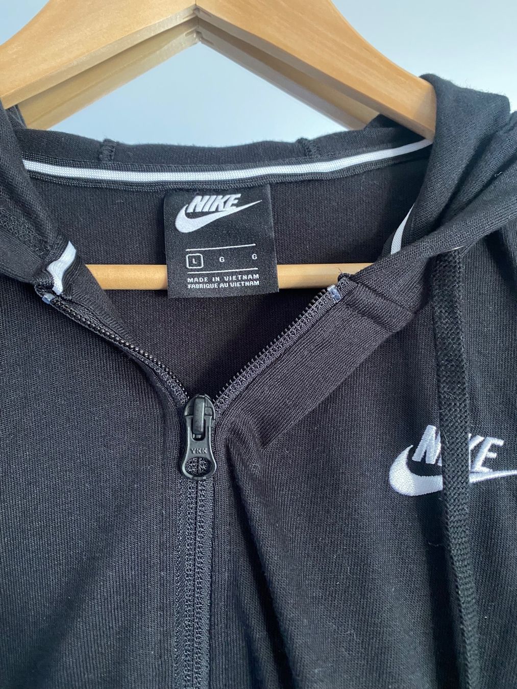 Nike Kleiderpakete: Nike sweatshirt L – Gebraucht aus Zürich von Lovelyperfumes 1