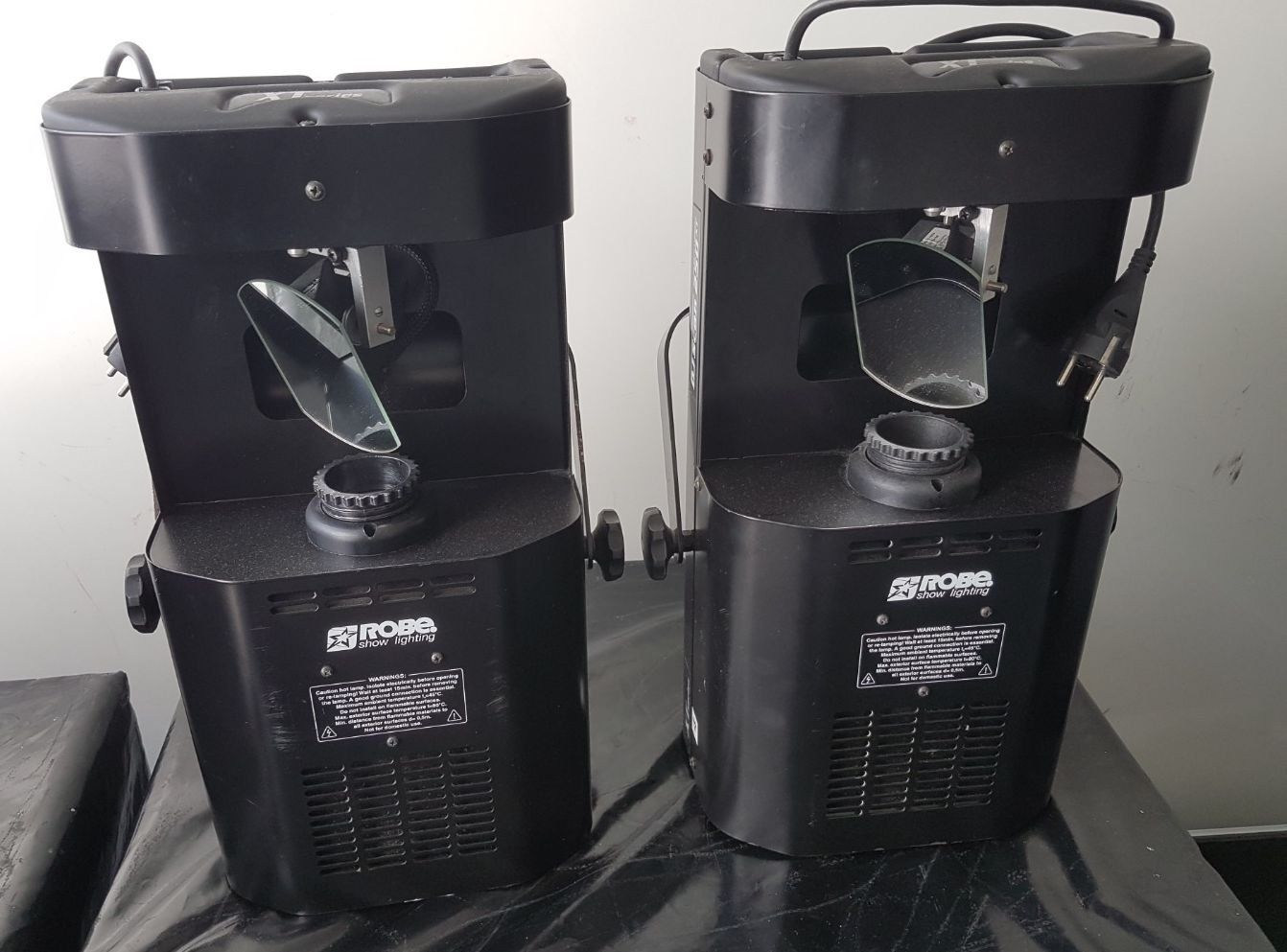 Robe Lampade: 4 Stk. Robe DJ-Scan 250 XT im Case – Usato da Leutwil venduto da Rcmluepu 1