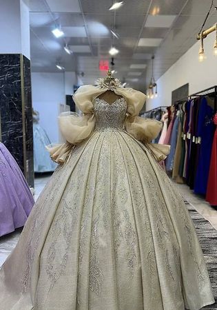 DESIGNER KLEID