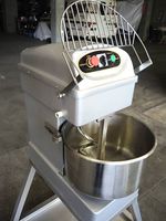 zu verkaufen: Spiral- Teigknetmaschine HS- 20