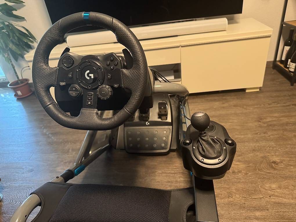 Sedie: Playseat Trophy G + Volant G923 SE – Usato da Le Locle venduto da all_mtt9 3
