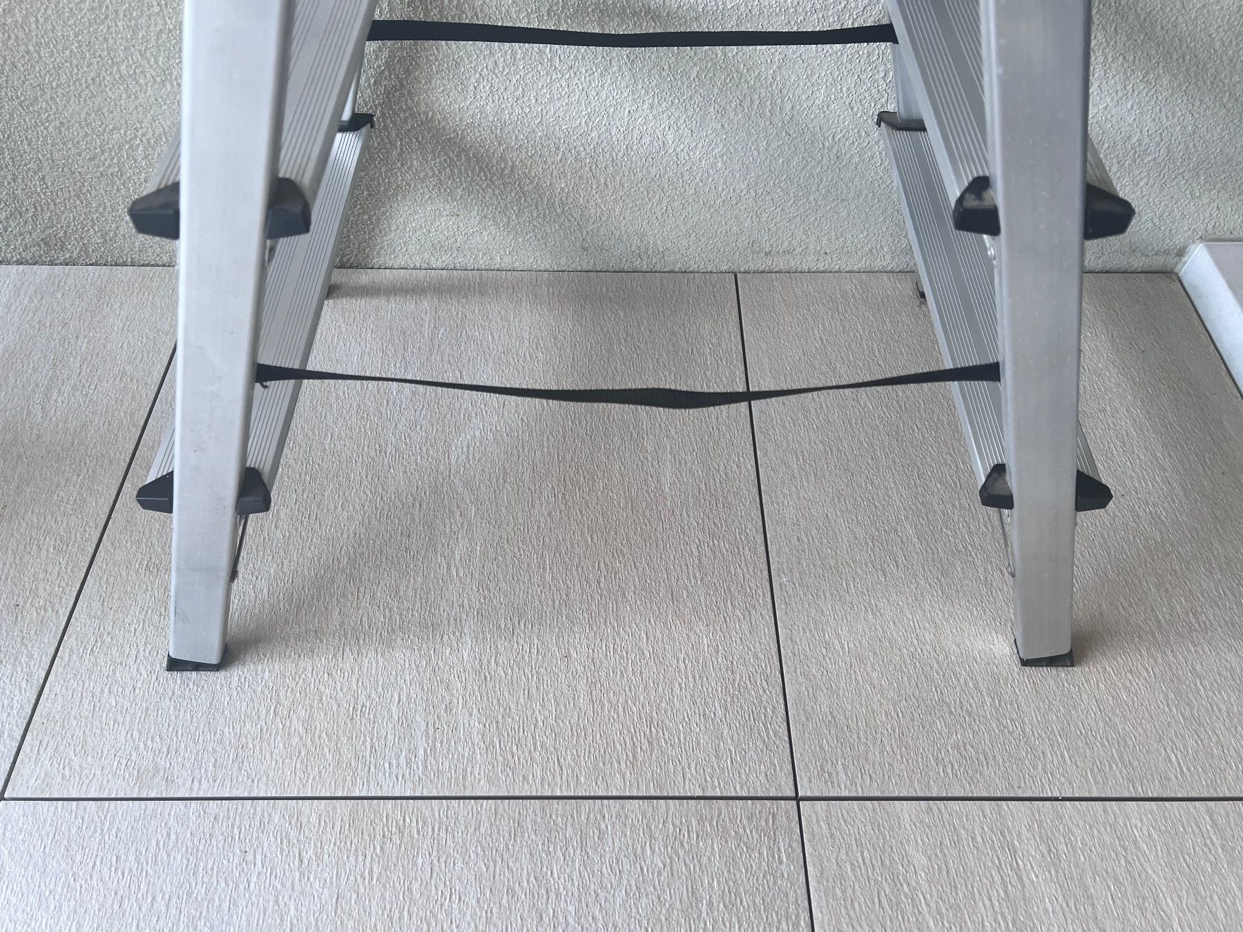 Leitern: Bockleiter 2 x 4 Stufen – Gebraucht aus Münchenbuchsee von Volver64 4