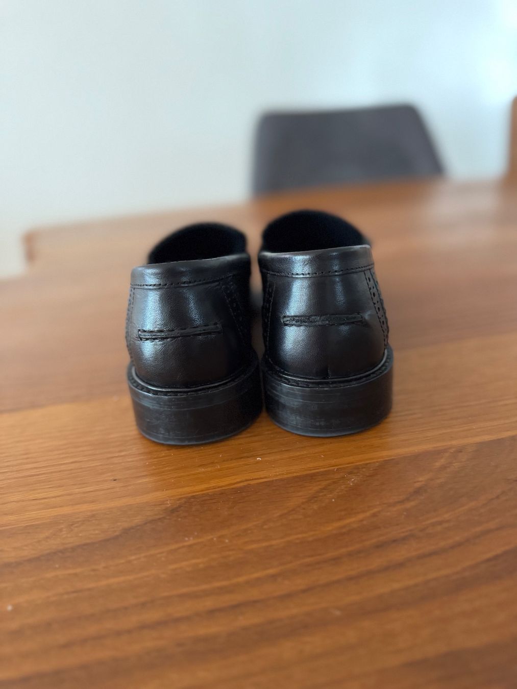Scarpe da donna: Schicke schwarze Lederloafer, Grösse 40 – Usato da Dübendorf venduto da Malcika1 3