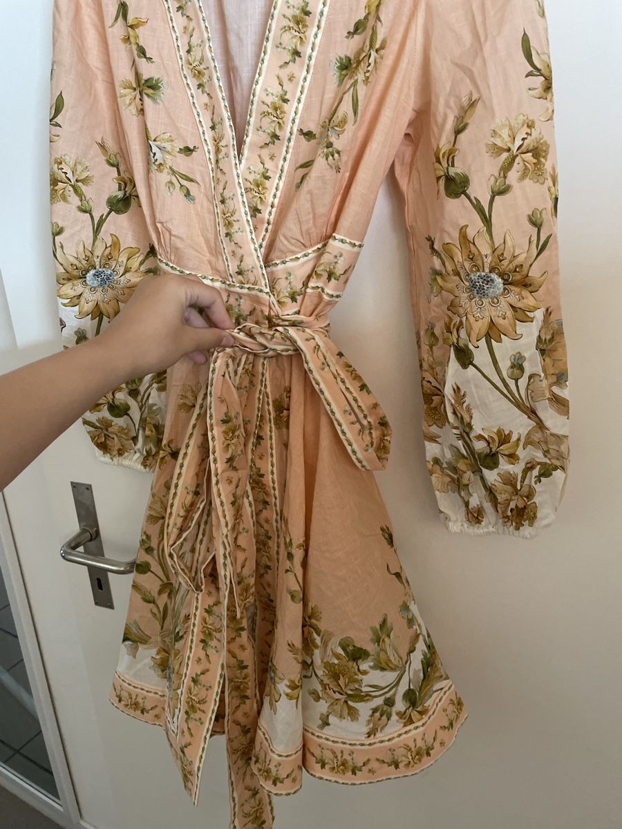 Kleider: Kleid Wickeloptik Blumenmuster Grösse S neu – Neu (gemäss Beschreibung) aus Monte Carasso von alu_cf8g 2