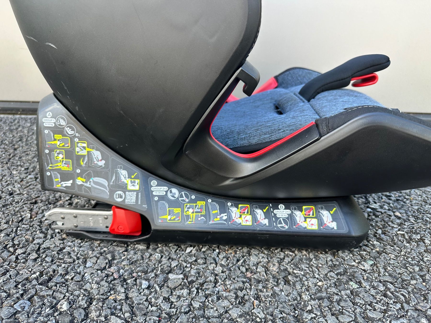 Britax Römer Seggiolini per auto: Britax Römer Advansafix IV R BR Blue – Usato da Lüchingen venduto da Rokator4 7