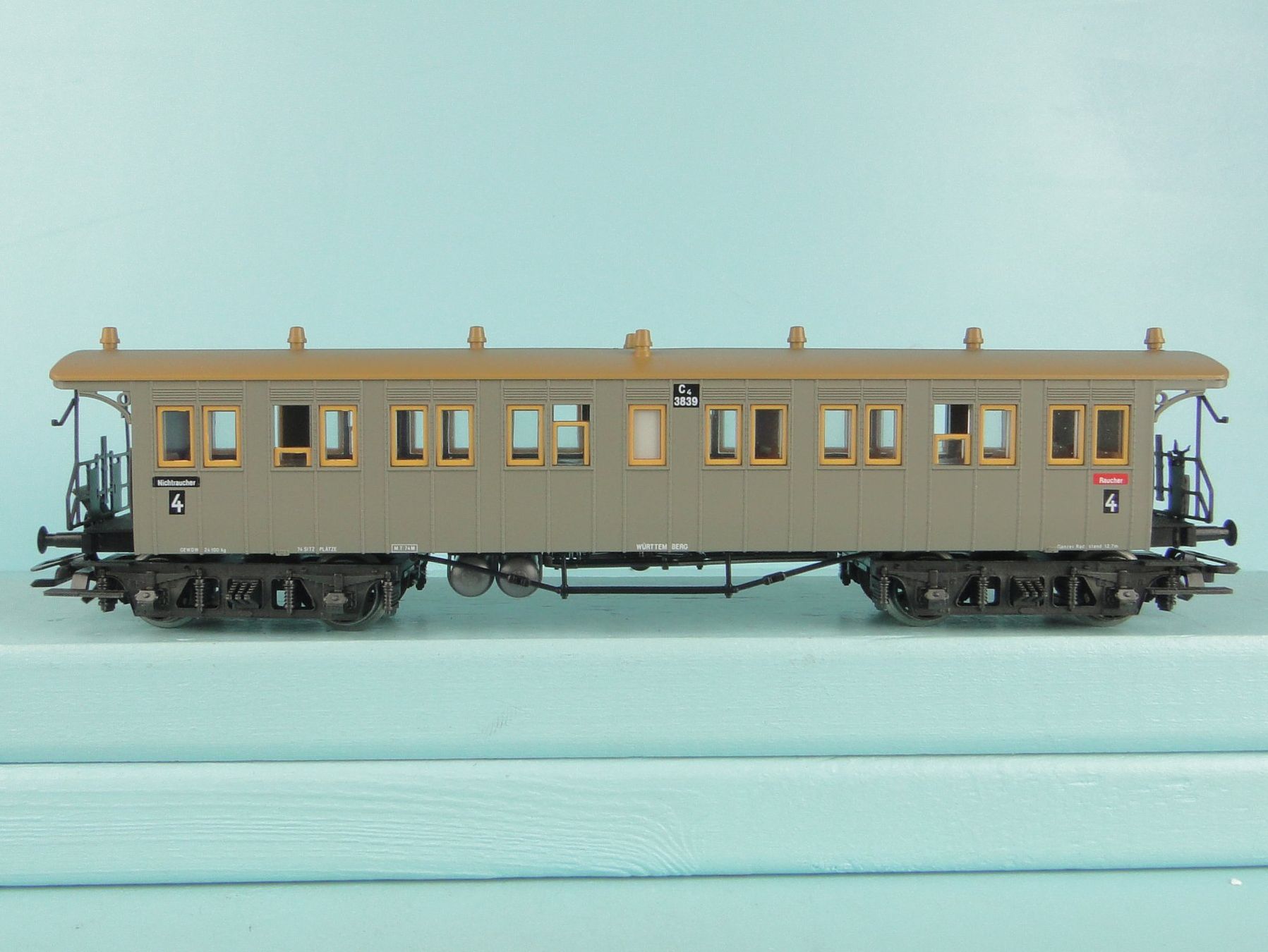 Märklin Modelleisenbahnen: Märklin 4214 Plattformwagen – Gebraucht aus Bülach von cann11 2