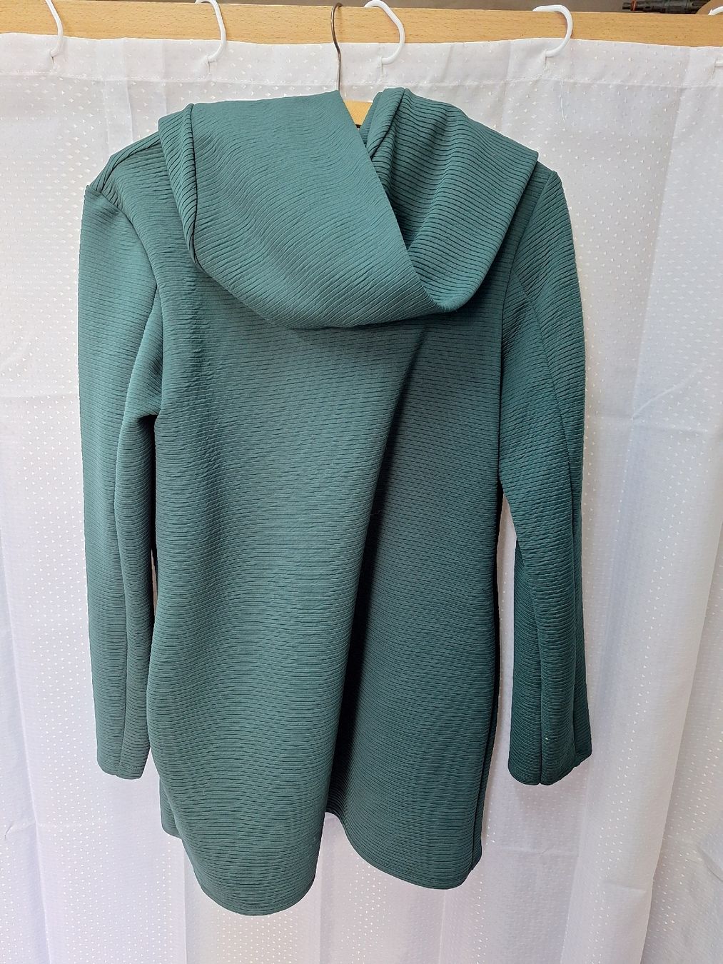 Jacken: Chic Damen Jacke mit Kapuze – Neu (gemäss Beschreibung) aus Zürich von rotezora67 1