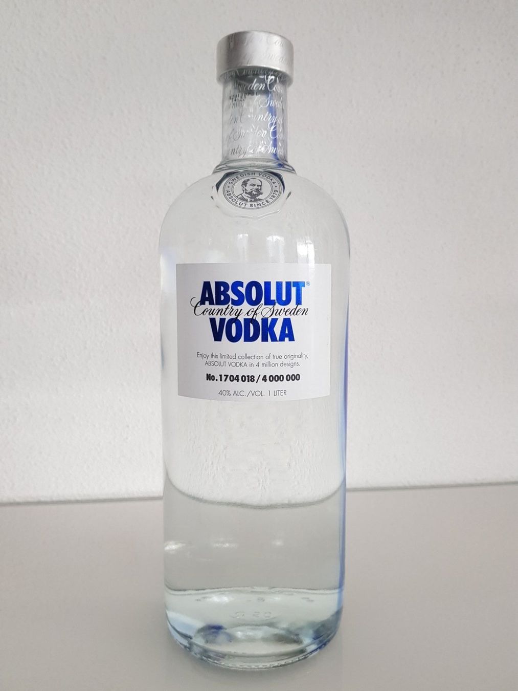 Absolut Vodka Bevande alcoliche: Abolut Vodka Originality, Limited, 1 L – Nuovo e nell'imballaggio originale da St. Erhard venduto da ITR1727 1