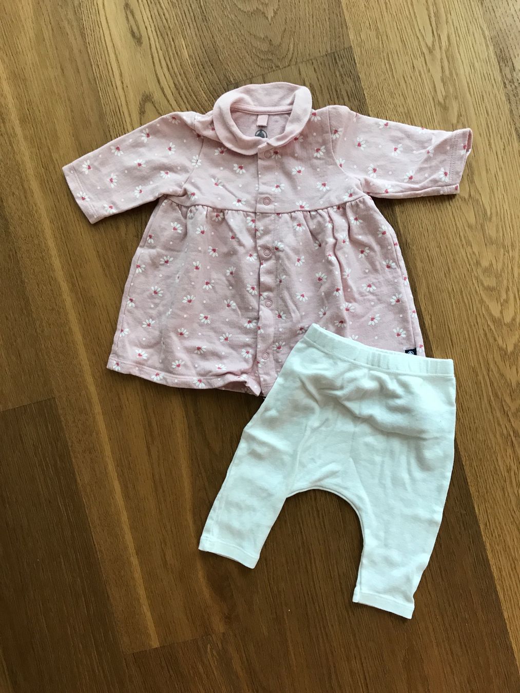 Petit Bateau Lotti & Set di vestiti: Petit Bateau Outfit Grösse 60 – Nuovo (secondo la descrizione) da Wollerau venduto da Oriole83