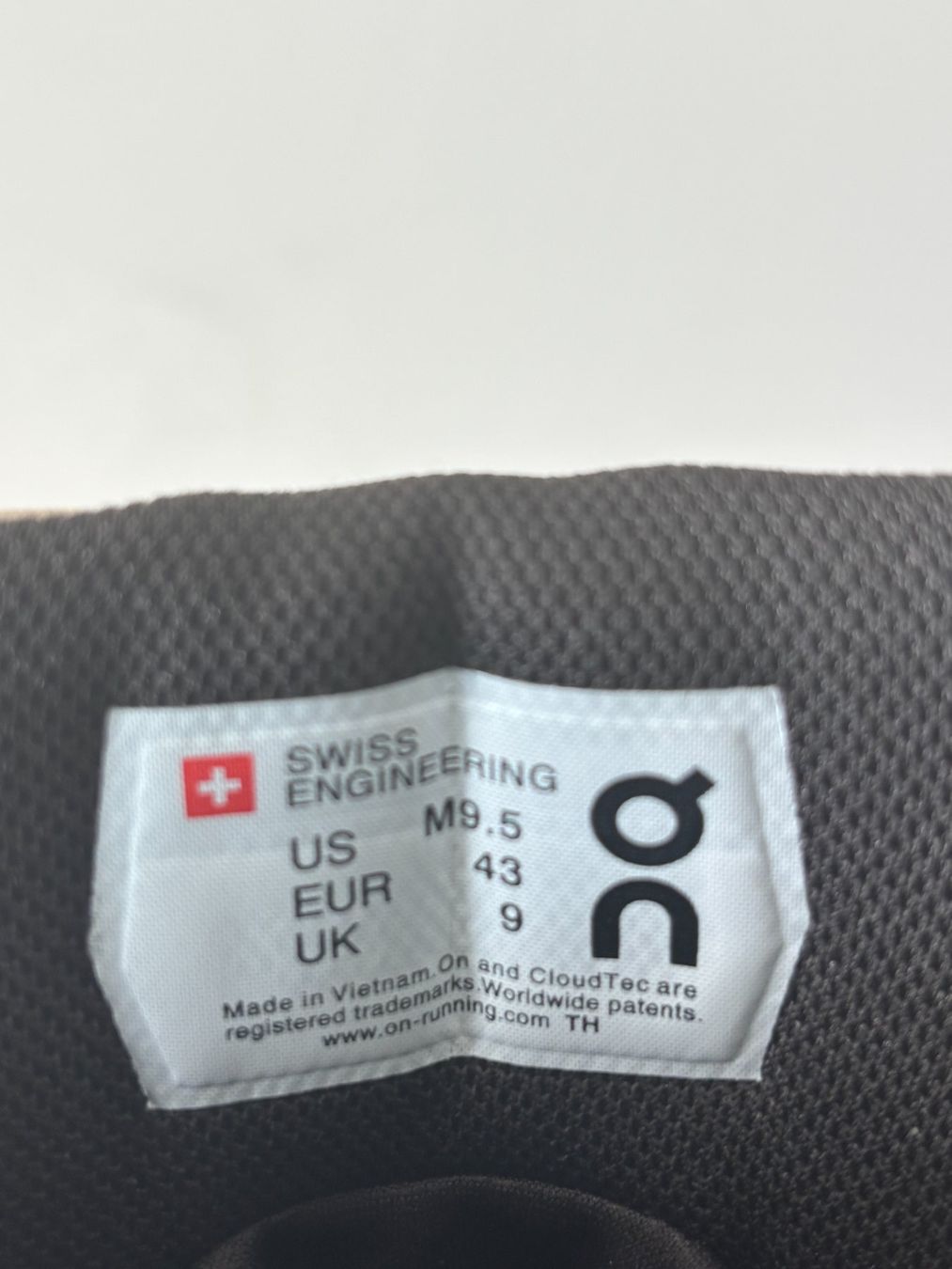 On Herrenschuhe: ON Wanderschuhe Gr. 43, NEU, Waterproof, Wanderschuhe – Neu und originalverpackt aus Laax GR von wil_66wq 5