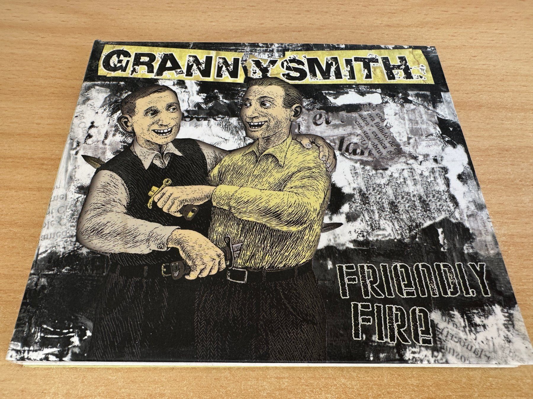 CD: Grannysmith – Friendly Fire – Usato da Rikon im Tösstal venduto da Alpenmutz