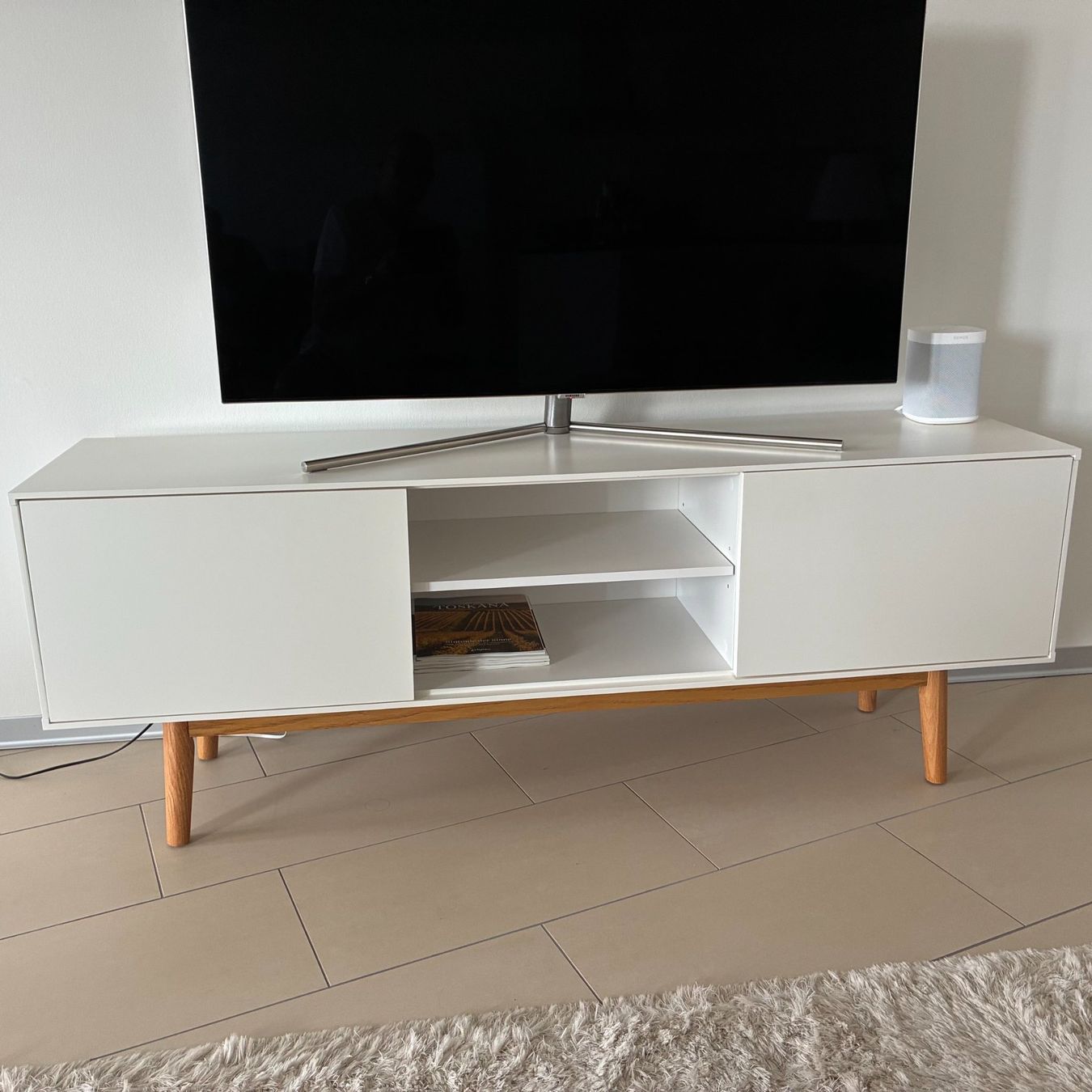 TV Möbel: Modernes TV-Board – Gebraucht aus Meisterschwanden von Otto753