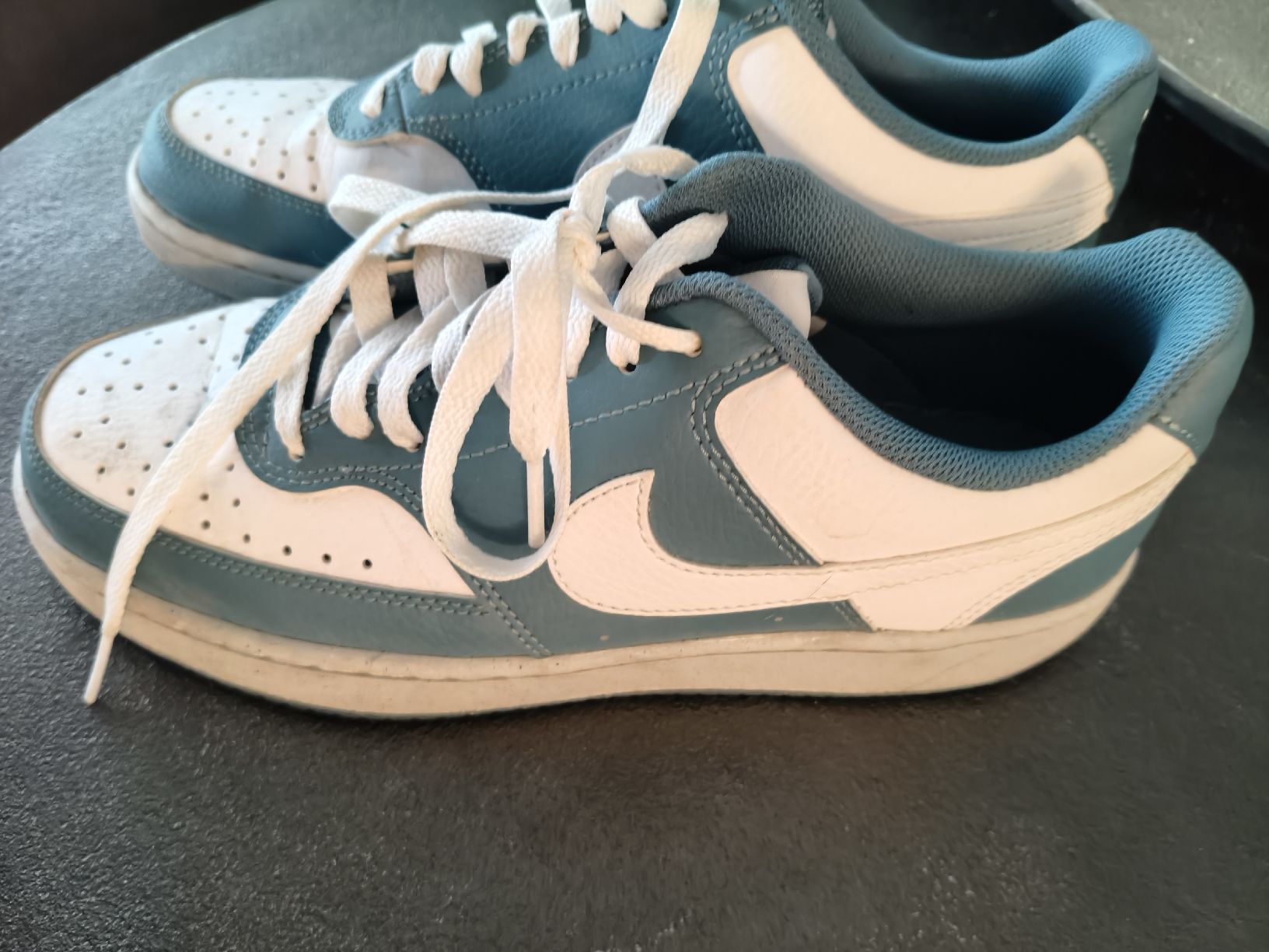 Nike Scarpe da donna: Nike Schuhe – Usato da Wangen an der Aare venduto da buffy_88 1