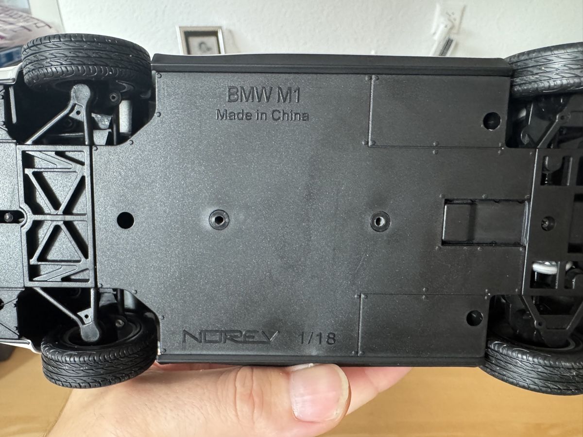 Norev Voitures modèles: Norev BMW M1 1/18 Modellauto Weiss – D'occasion à Ruggell par Forrer1000 4