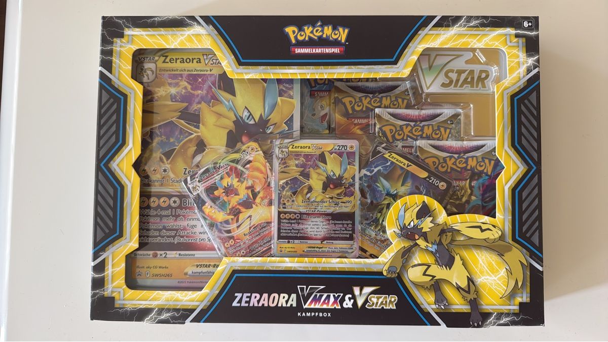 Spiele: Pokémon Zeraora VMAX & V STAR Kampfbox – Neu und originalverpackt aus Kloten von Retromods
