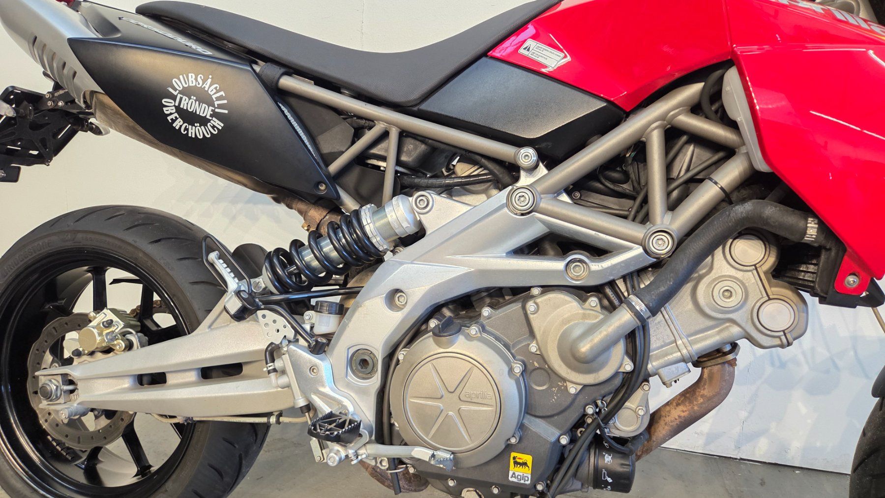 Aprilia Route: Aprilia Dorsoduro 750 – D'occasion à Tägerschen par Moto-Welt 4
