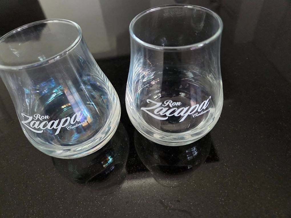 Gläser: 2 Ron Zacapa Glas Tumbler Centenario Gläser – Gebraucht aus Ennetbürgen von Riwemogmbh
