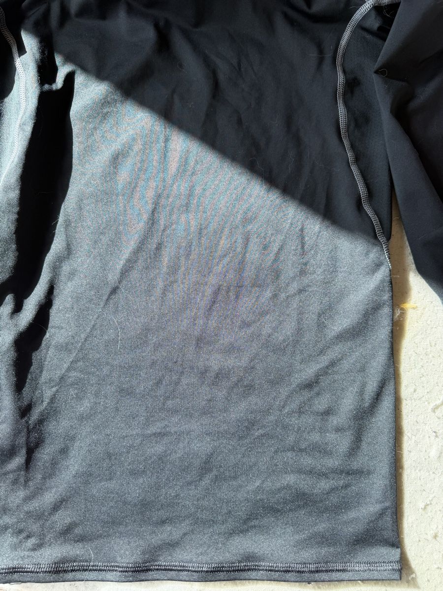 Under Armour T-Shirts: T-shirt compression Under Armour – Gebraucht aus Bulle von gre_v7rv 3