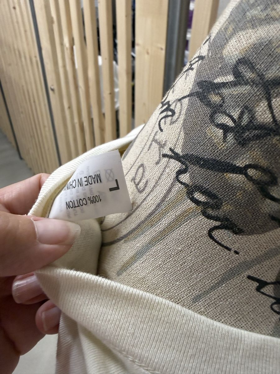 T-shirt: Tshirto – Nuovo (secondo la descrizione) da Itingen venduto da jessi811 2