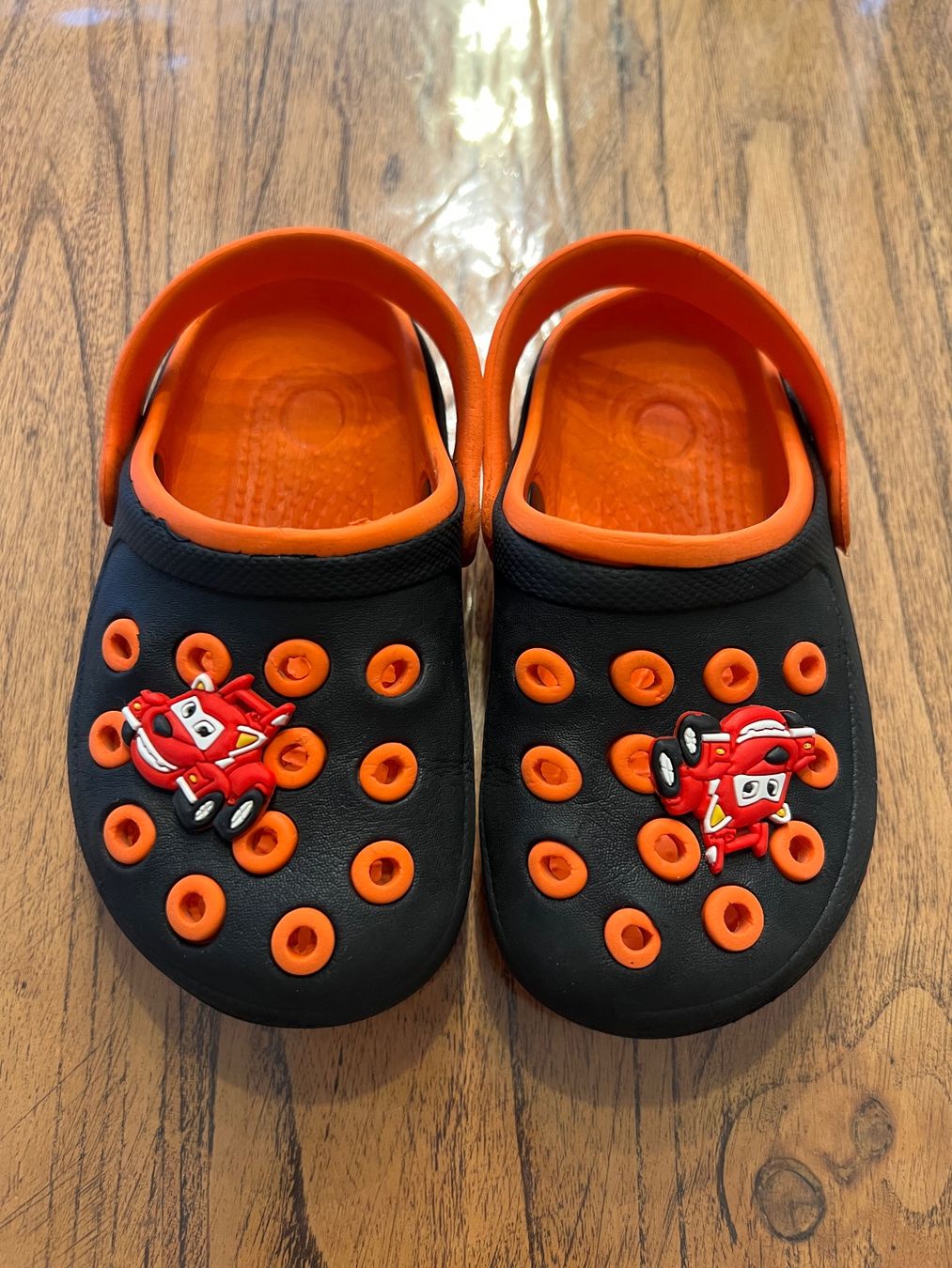 Scarpe per ragazzi: Clogs, Grösse 27 – Usato da Veltheim AG venduto da kronecker