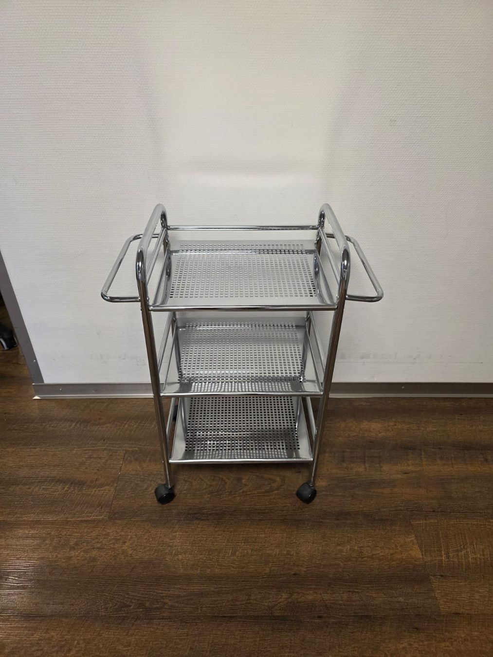 Dessertes: Servierwagen /Beistellrollwagen – D'occasion à Wangen an der Aare par pat_2p5v 2