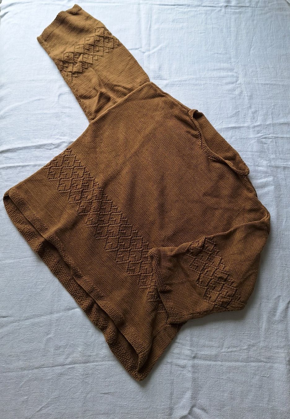 Maglioni & Felpe: Pullover olivegrün handgestrickt – Usato da Seewen SZ venduto da herbstnebel