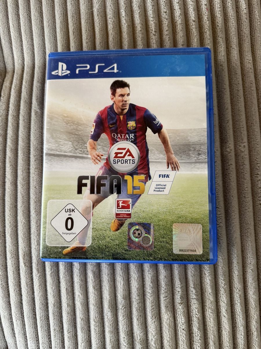 Sony Giochi: Fifa 15 für PS 4 – Usato da Recherswil venduto da luca_v