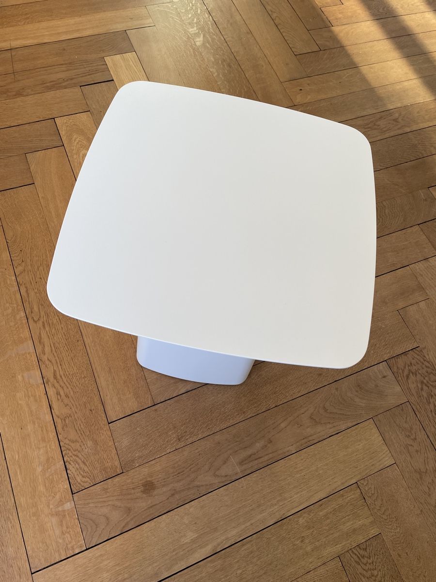 Vitra Tavoli: Vitra Metal Side Table Outdoor – Nuovo (secondo la descrizione) da Basel venduto da jul_s62r 2
