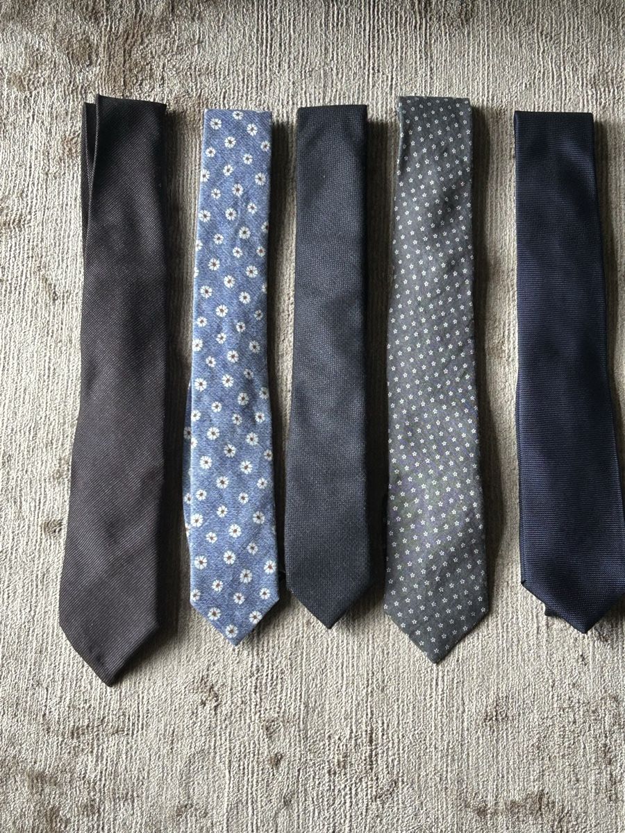 Hugo Boss Cravatte: Lot aus 5 Krawatten BOSS/Windsor – Usato da Bolligen venduto da Atelier17.design