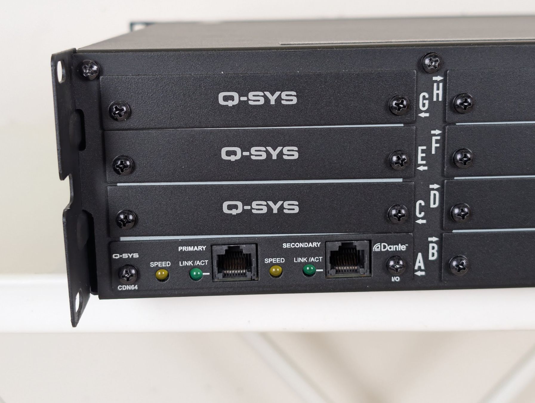 Server: Q-Sys Core 510i inkl Dante Karte UCI + Scripting – Usato da Winterthur venduto da Gemini235000 7