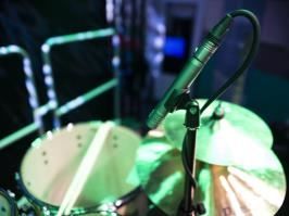 Microfoni: MIC 77H Overhead-Schlagzeugmikrofon – Nuovo e nell'imballaggio originale da Däniken SO venduto da Profog1 3