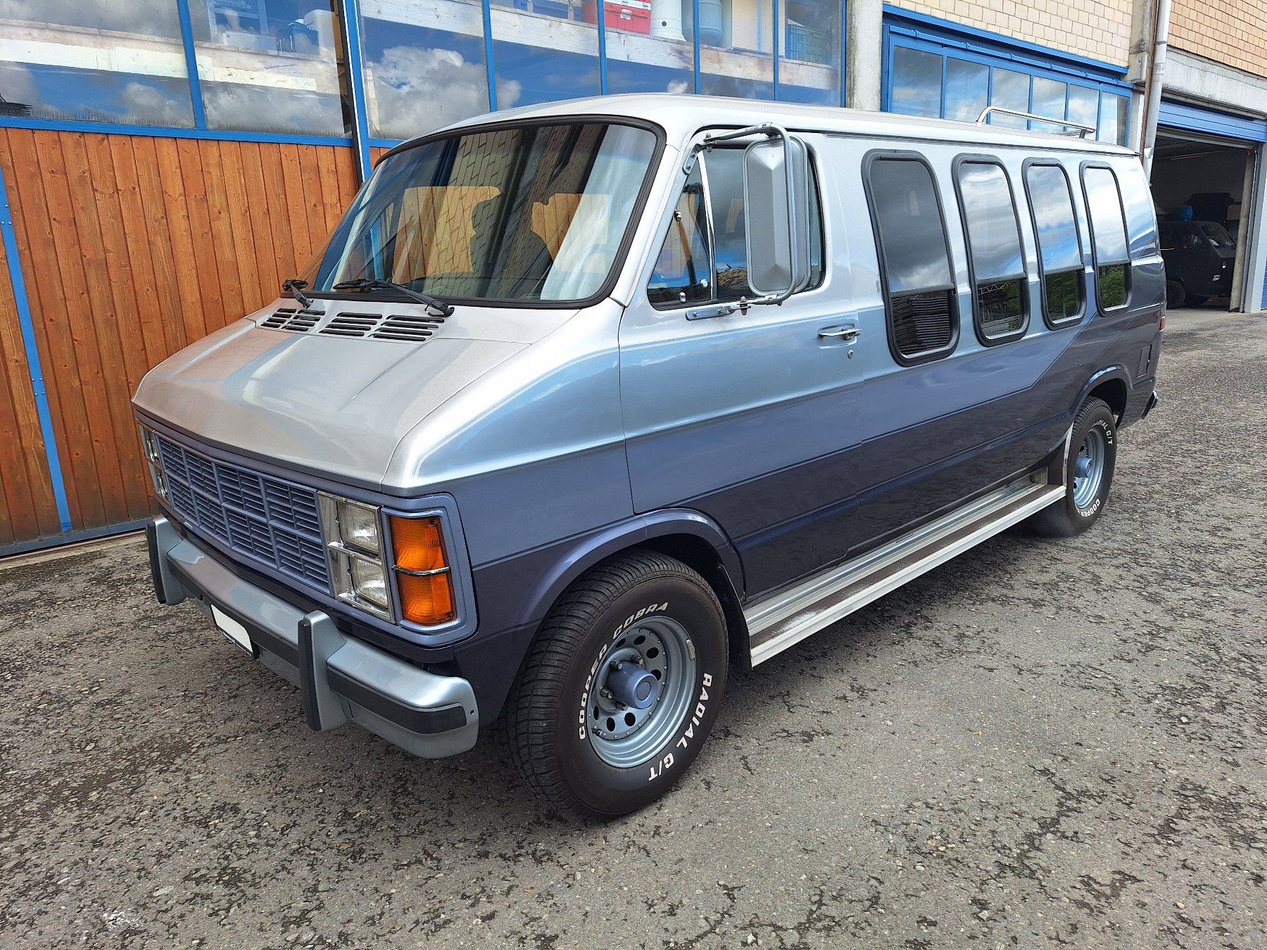 Dodge Autos: Verkaufen DODGE VAN 250 – Gebraucht aus Hochdorf von WK59 1