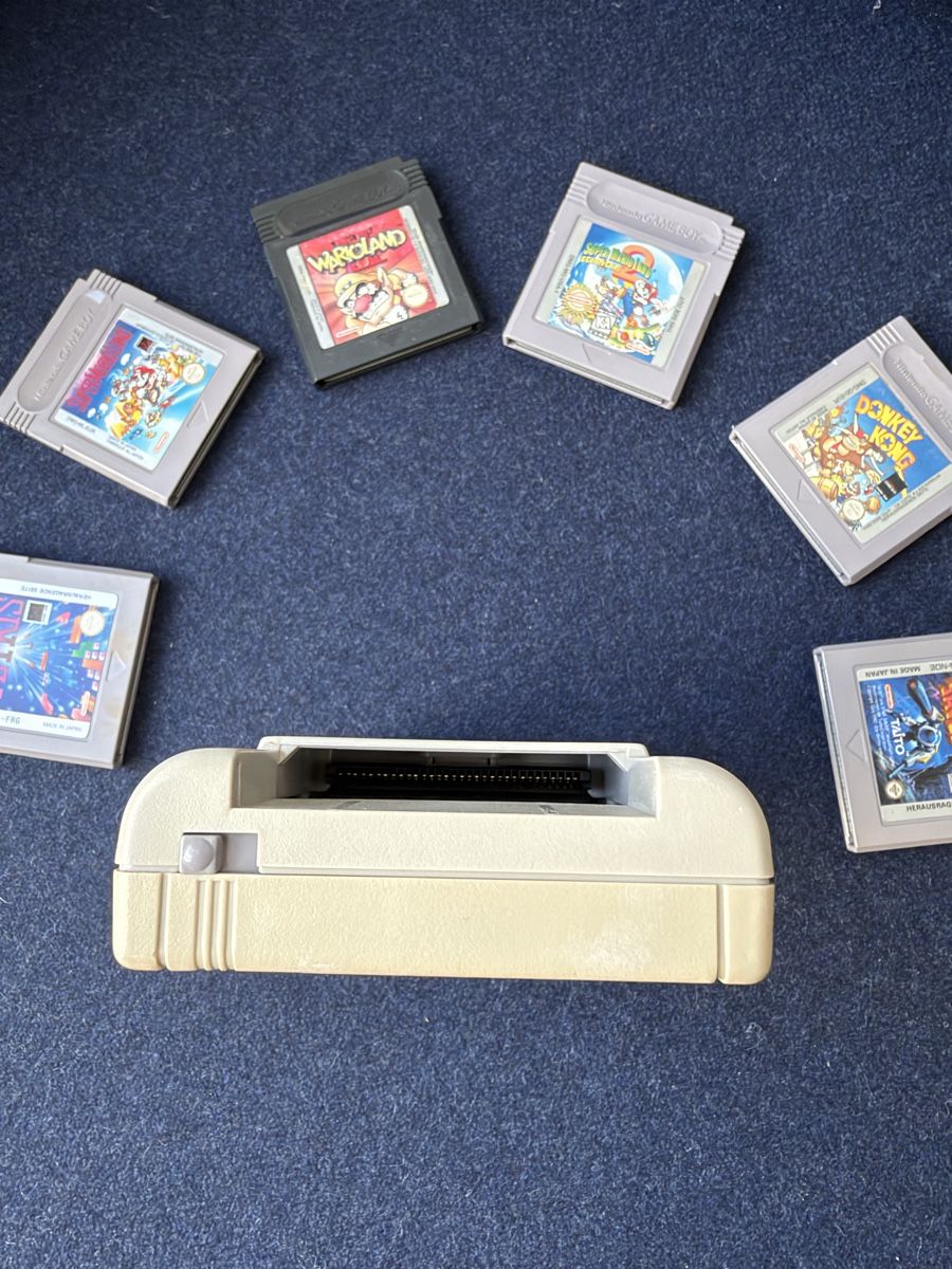 Nintendo Consoles: GameBoy Classic + Legendary Games – D'occasion à Zürich par jankais3r 3