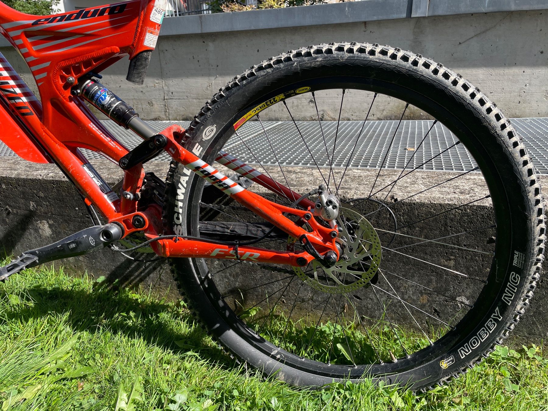 Specialized Biciclette: Specialized Enduro Comp 26“ – Usato da Zürich venduto da  5