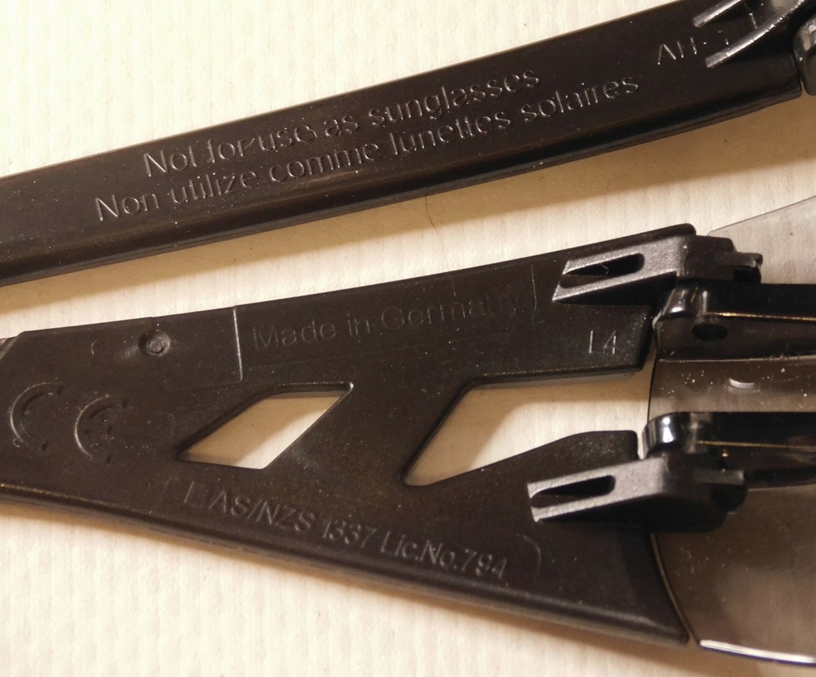 Occhiali & Lenti: Luxus Brillenetui-Konvolut: Boss, Davidoff, Nirvan Javan & m – Usato da Emmenbrücke venduto da Ulisse-22 6