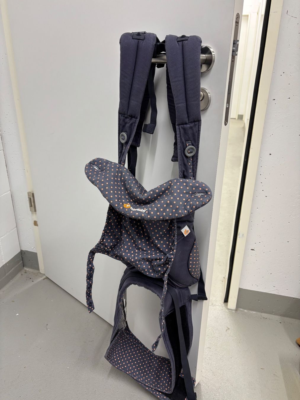 Ergo Baby Marsupi portabebè: Ergobaby Babytrage – Usato da Rothenburg venduto da Raphael_Luzern