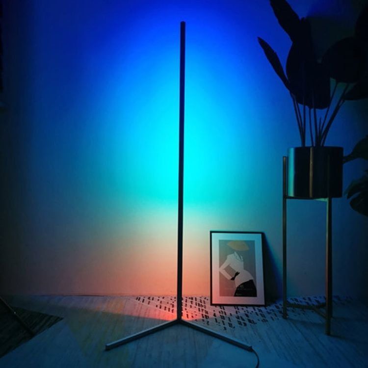 Lampade: 2x minimalistische Stehleuchte – Usato da Birmensdorf ZH venduto da loo_c8m8 5