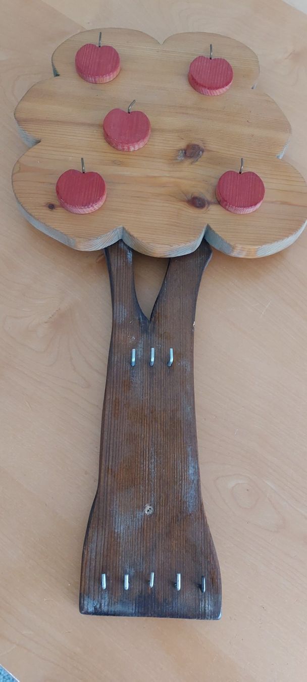 Articoli in legno: Schlüsselbrett Baum zu verkaufen – Usato da Pfaffnau venduto da hei_9l9h 1