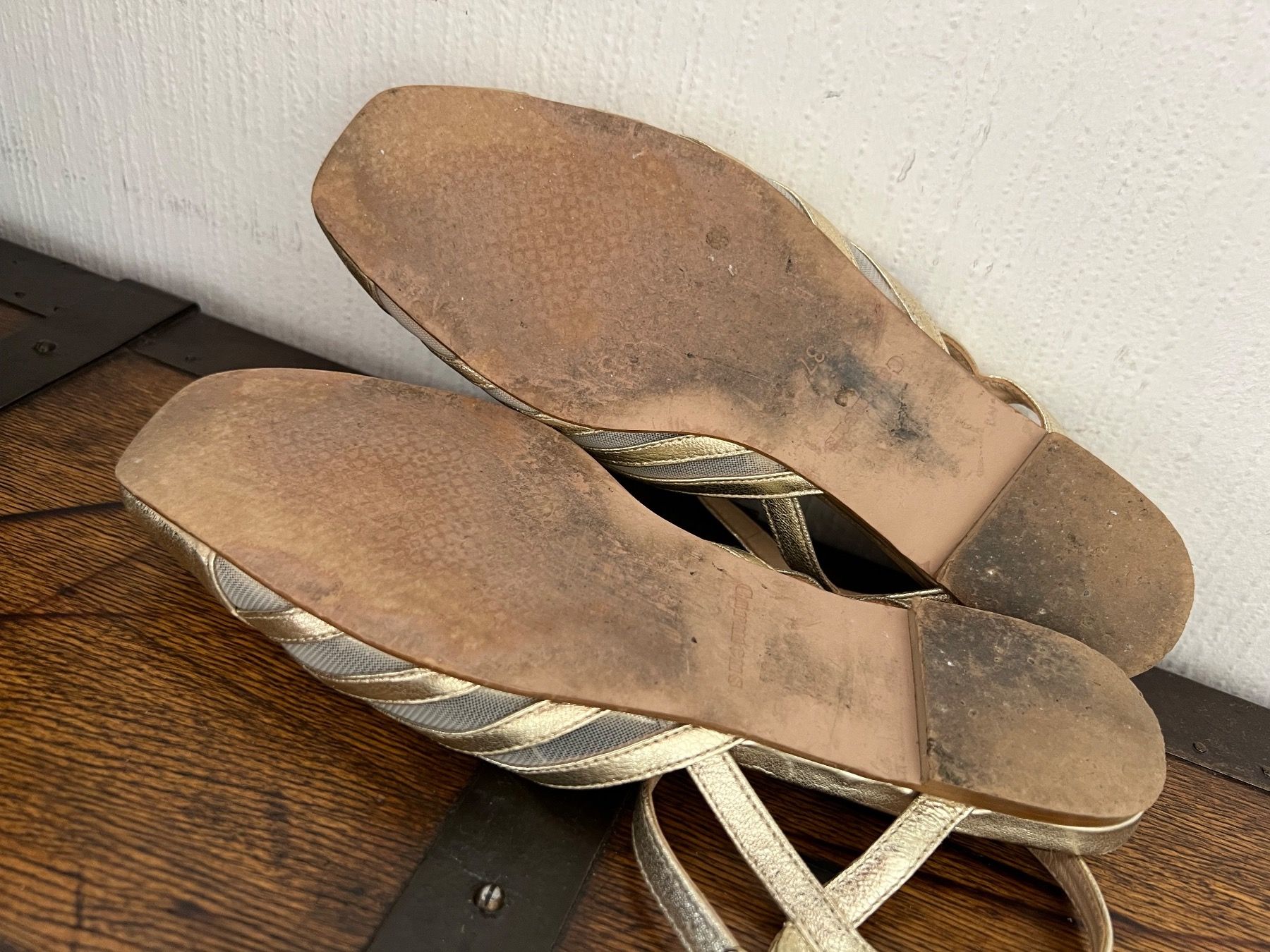 Scarpe da donna: Carmens ballerina slingback oro – Usato da Lausanne venduto da dia_xs9l 5