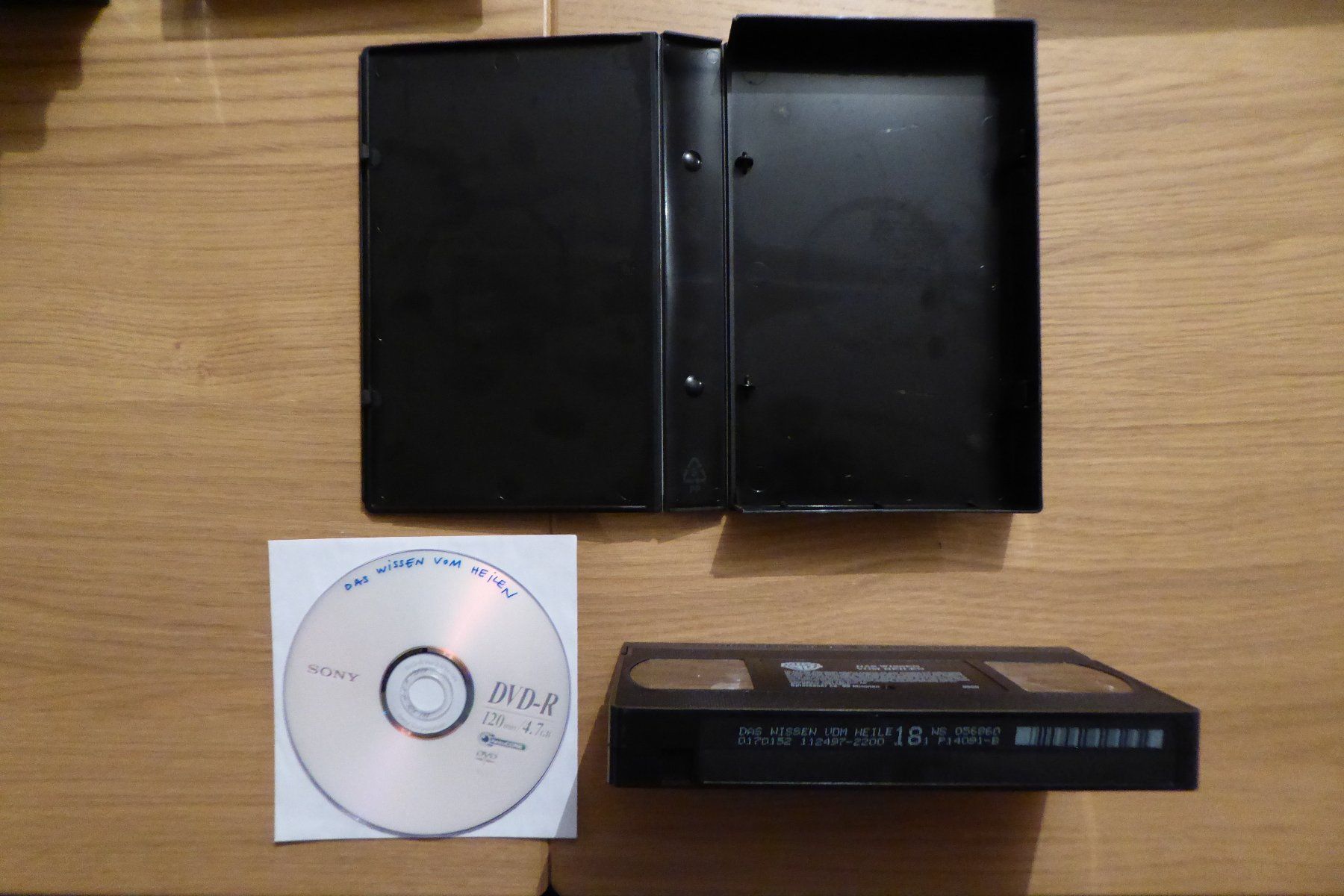 Tutti i VHS: VHS Das Wissen vom Heilen mit Backup DVD – Usato da Allschwil venduto da Summelsarium 5