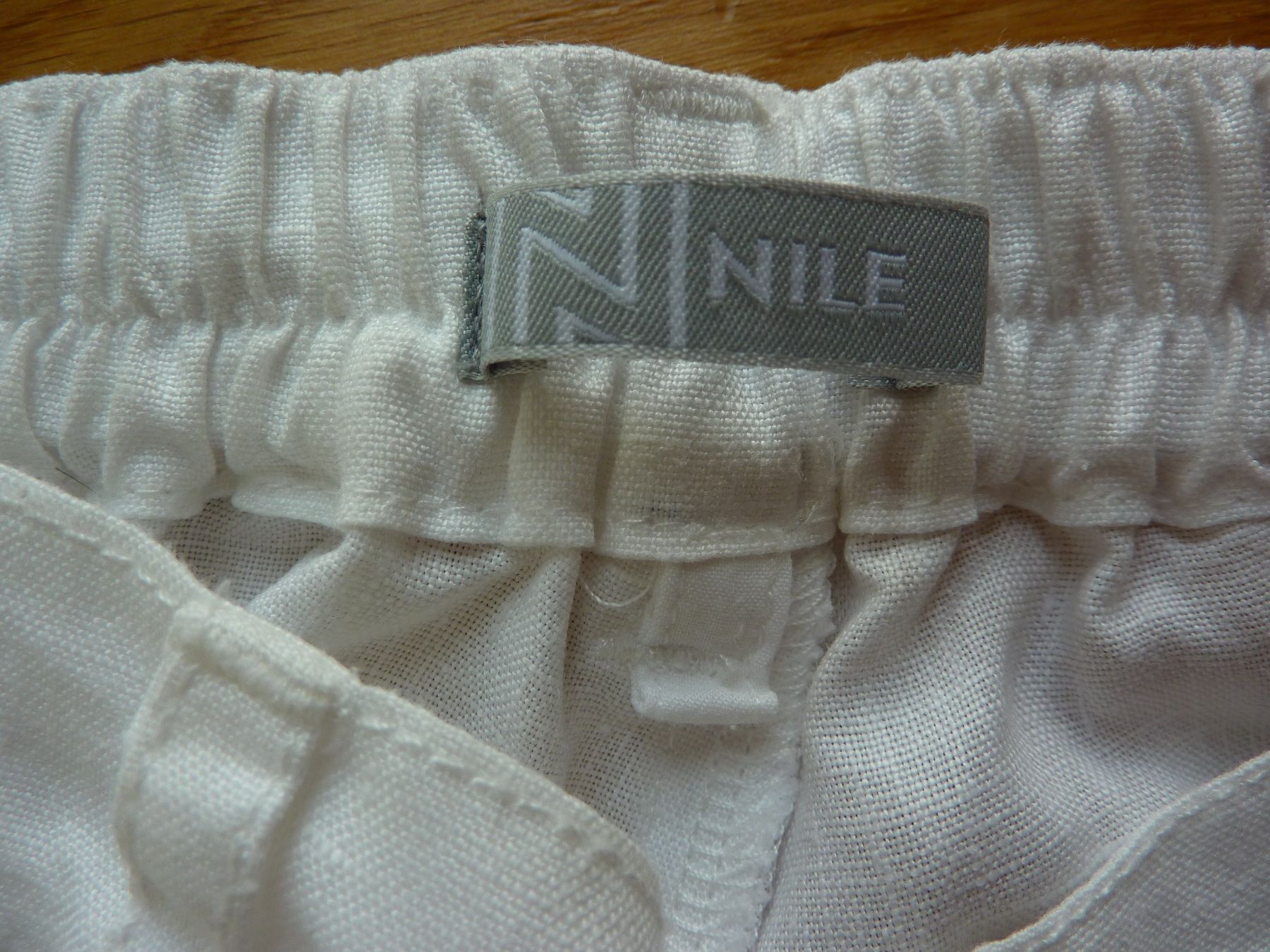 Nile Pantaloni: NILE Leinenhose weiss – Usato da Allschwil venduto da millefiori3 2