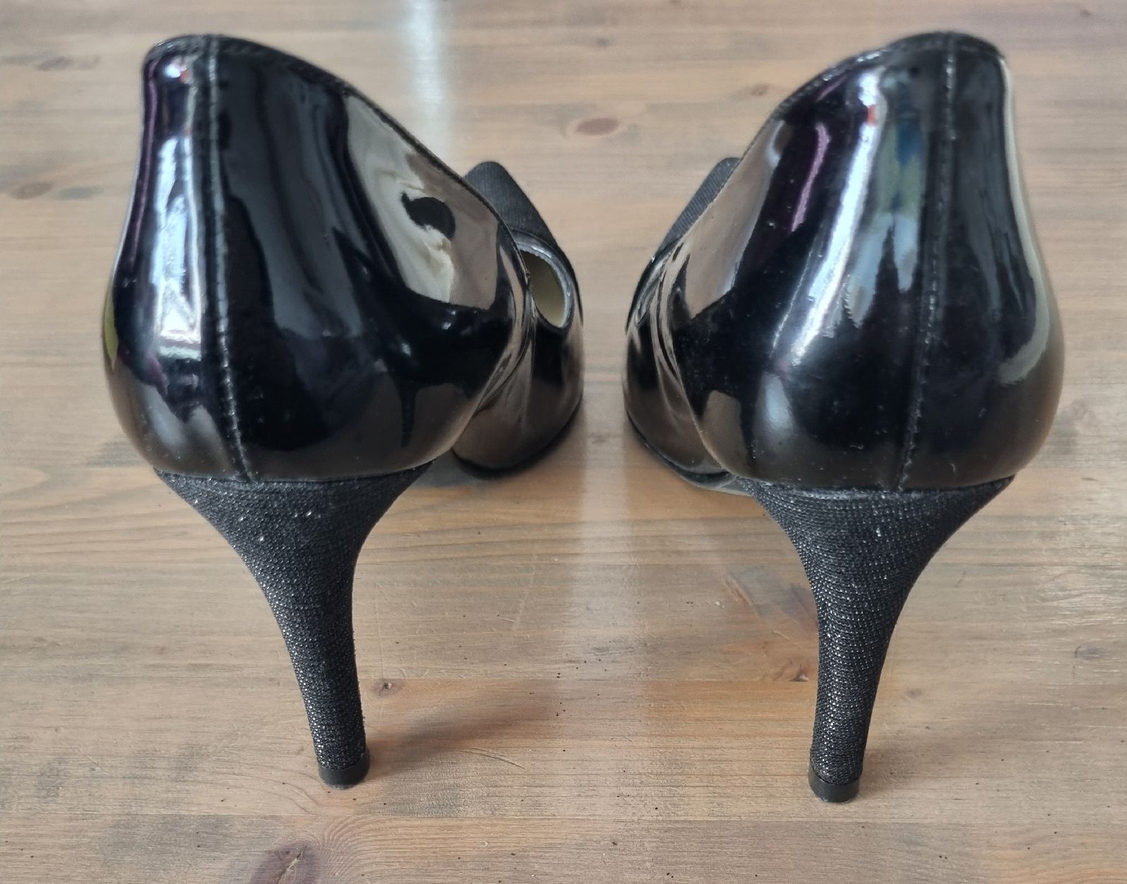 Scarpe da donna: Escarpins Adéquat,  Paris,  noirs vernis, pointure 38 – Usato da Grand-Lancy venduto da Evelyne010 3