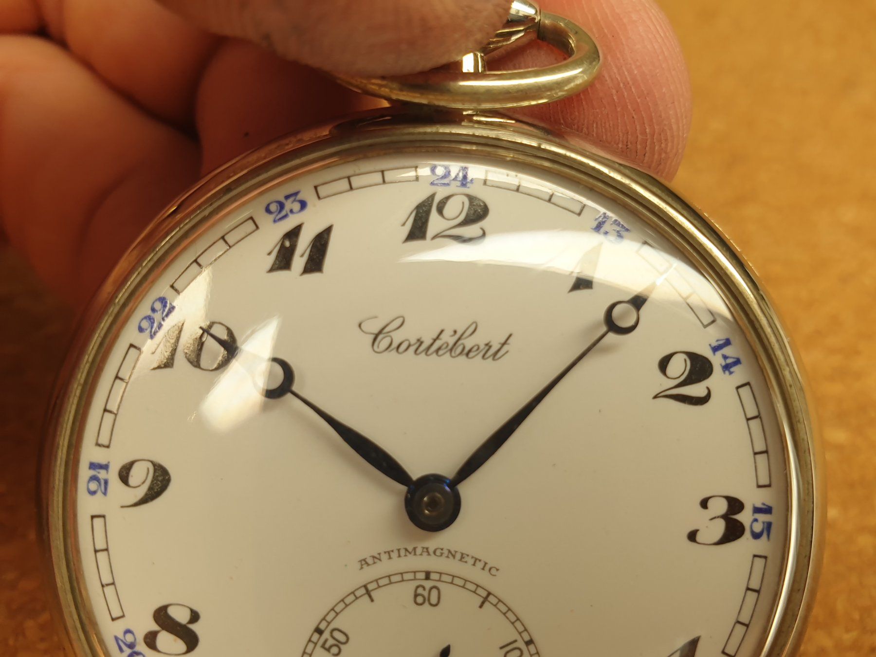 Cortébert Orologi: Cortébert Uhr – Usato da Neyruz FR venduto da Flyback 8