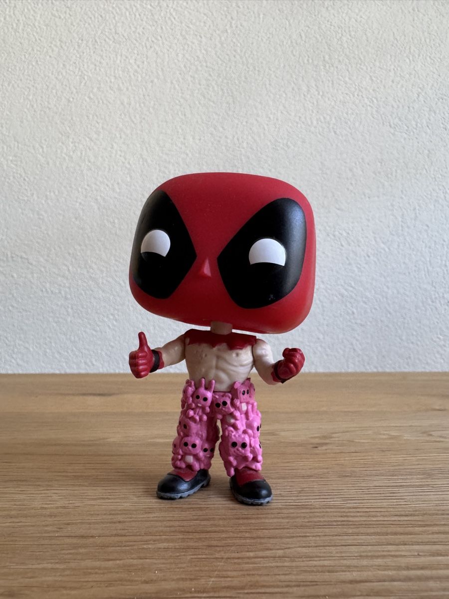 Funko Statuette: Funko POP Deadpool with rabbit pants #754, LIMITED EDITION – Nuovo (secondo la descrizione) da Zürich venduto da Nicolas_Oswald 3