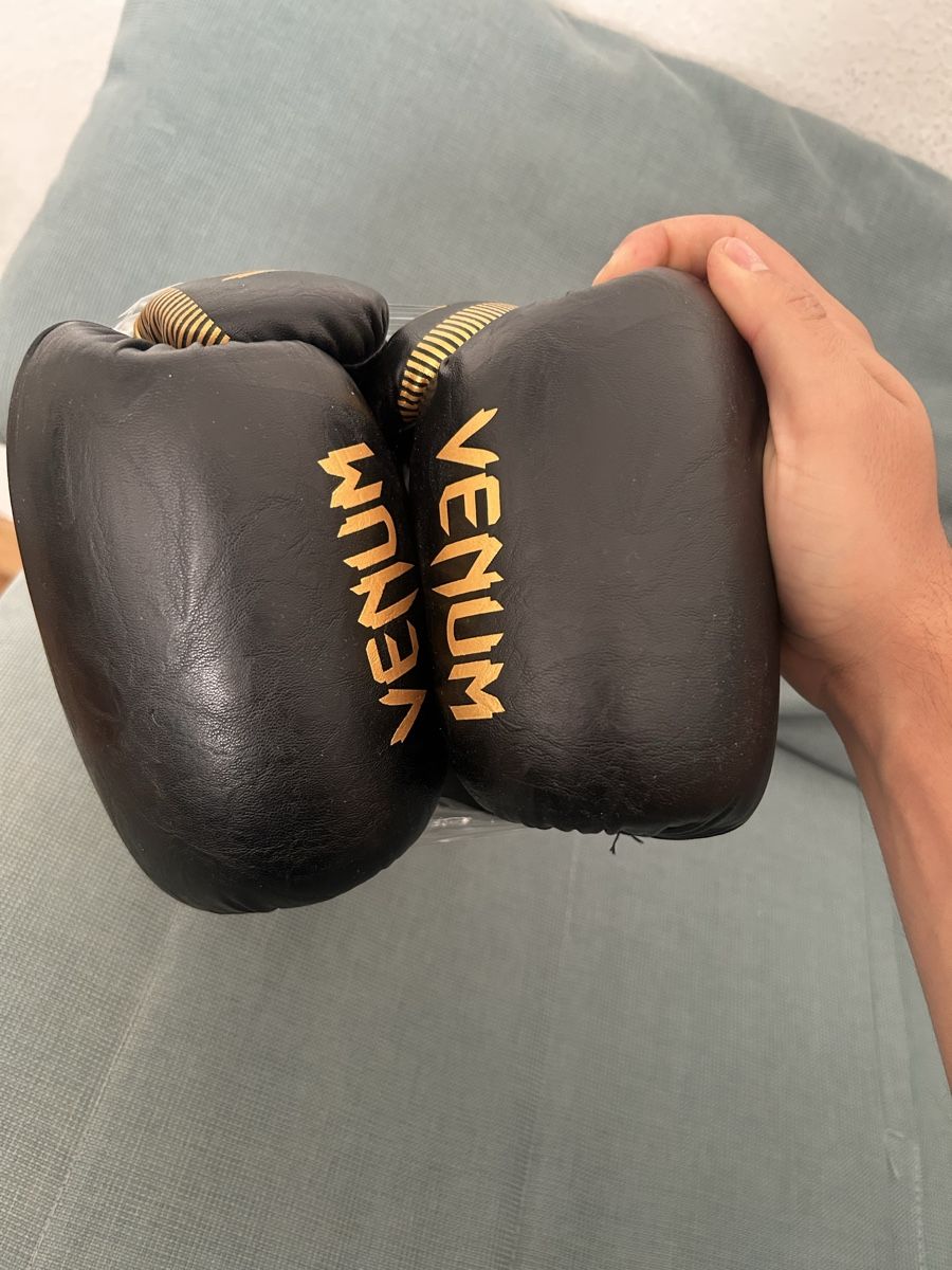 Venum Guanti & manicotti: Venum boxing gloves – Nuovo (secondo la descrizione) da Lausanne venduto da jan_w7k6 4